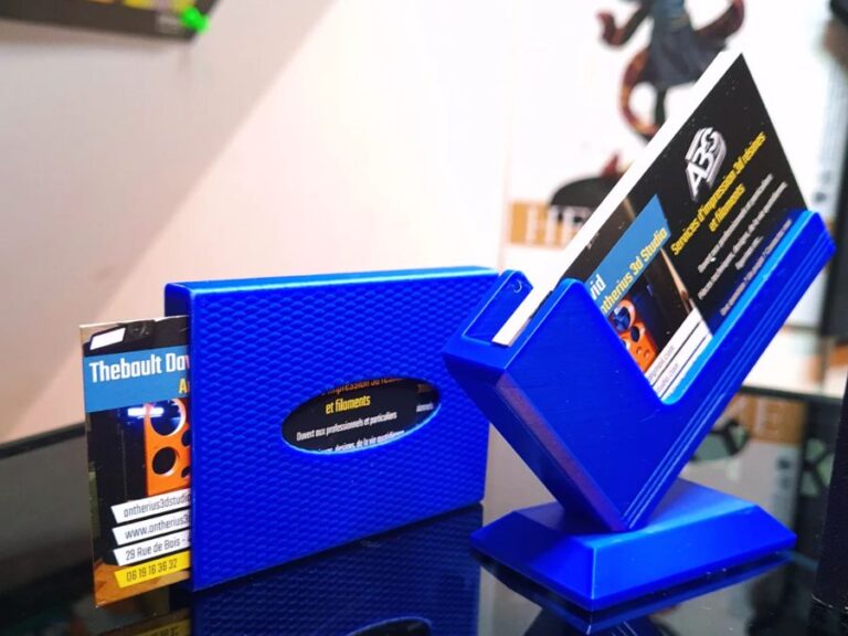 Porte-cartes de visite imprimé en 3D à partir d’un modèle MakerWorld